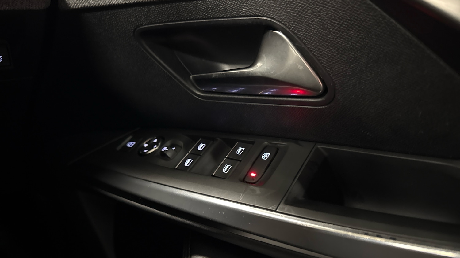 Used Peugeot 3008 2024 for sale - 77292692: Photo 23