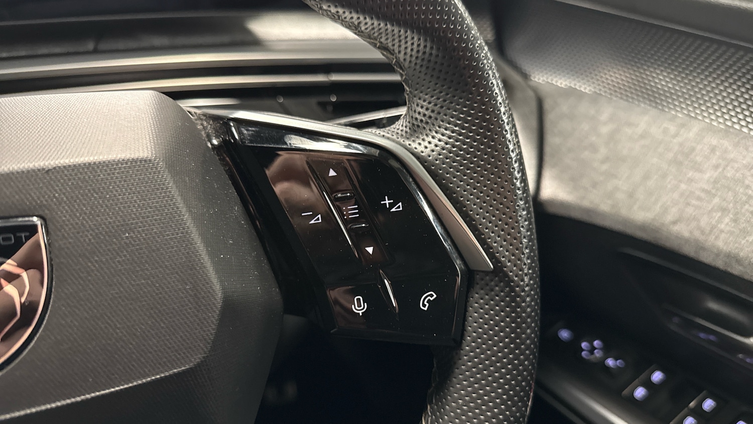 Used Peugeot 3008 2024 for sale - 77292692: Photo 25