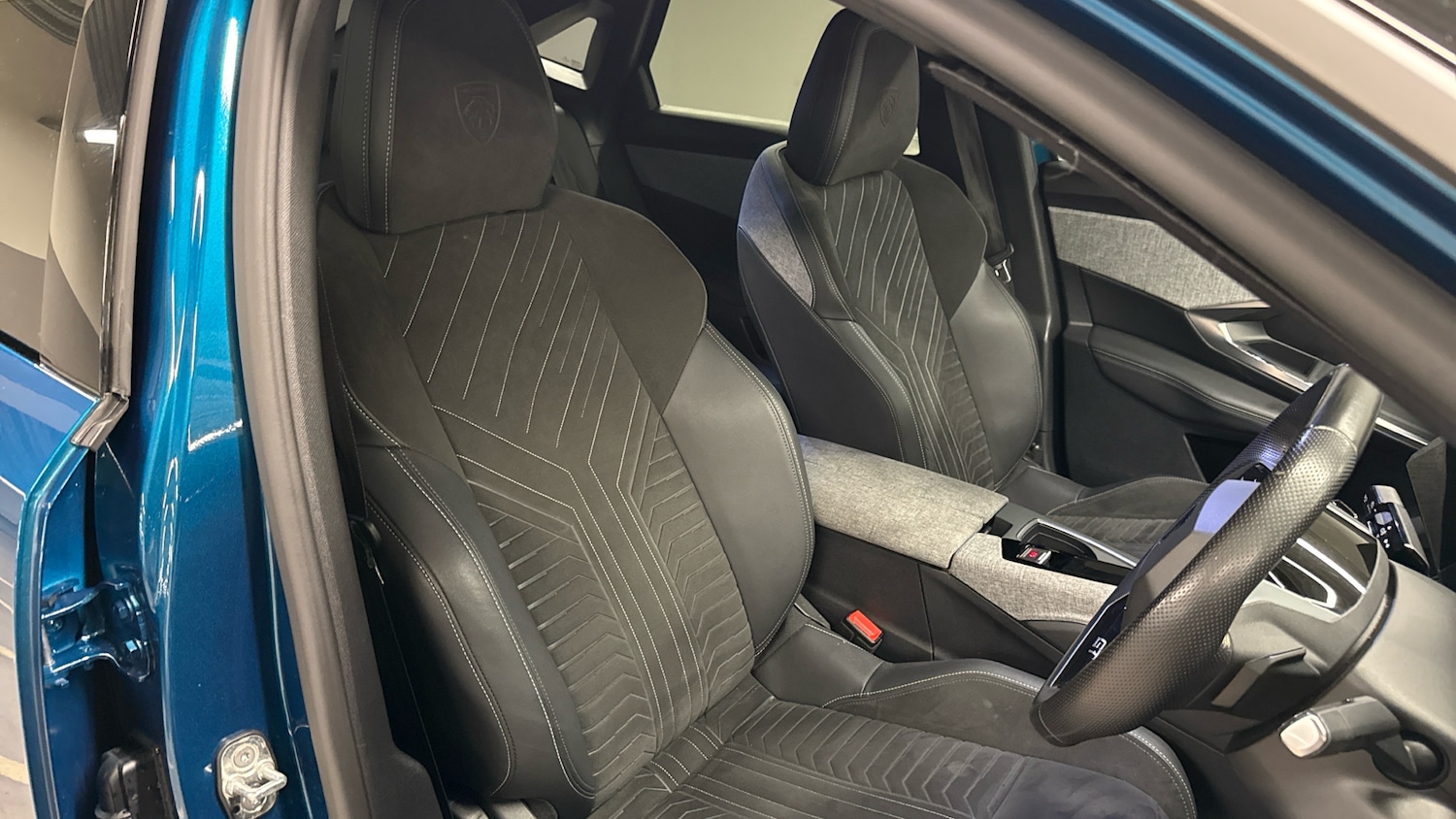 Used Peugeot 3008 2024 for sale - 77292692: Photo 43