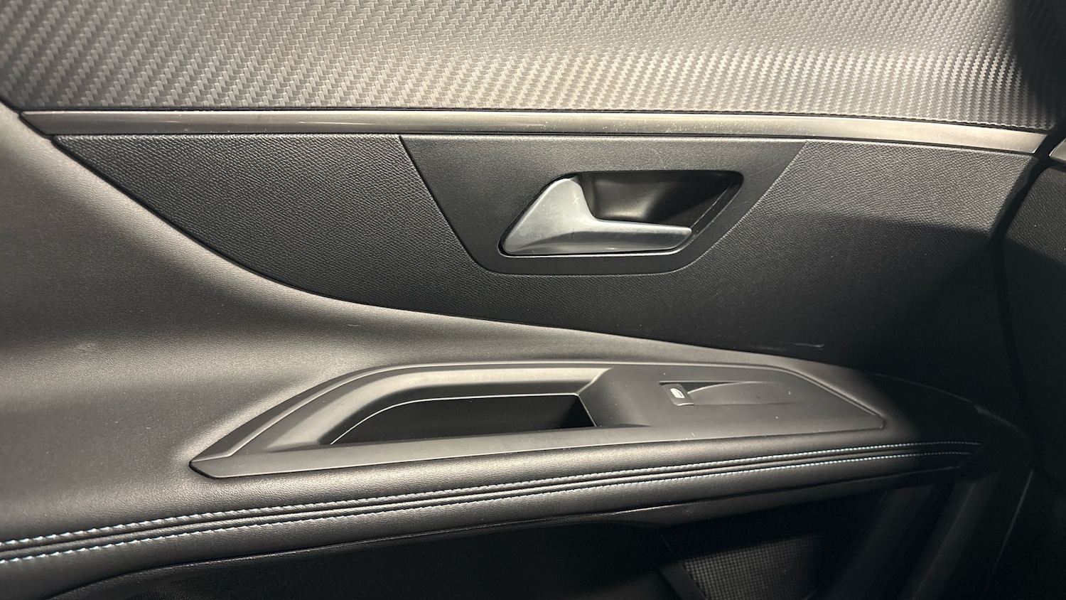 Used Peugeot 3008 2022 for sale - 77634344: Photo 41