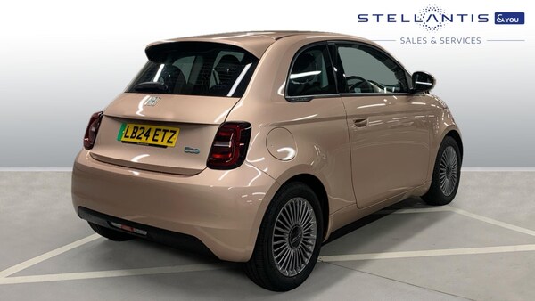 Used Fiat 500e 2024 for sale - 74575122: Photo 3