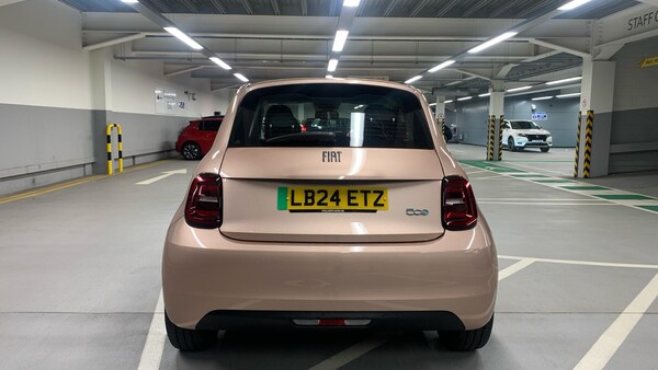 Used Fiat 500e 2024 for sale - 74575122: Photo 9