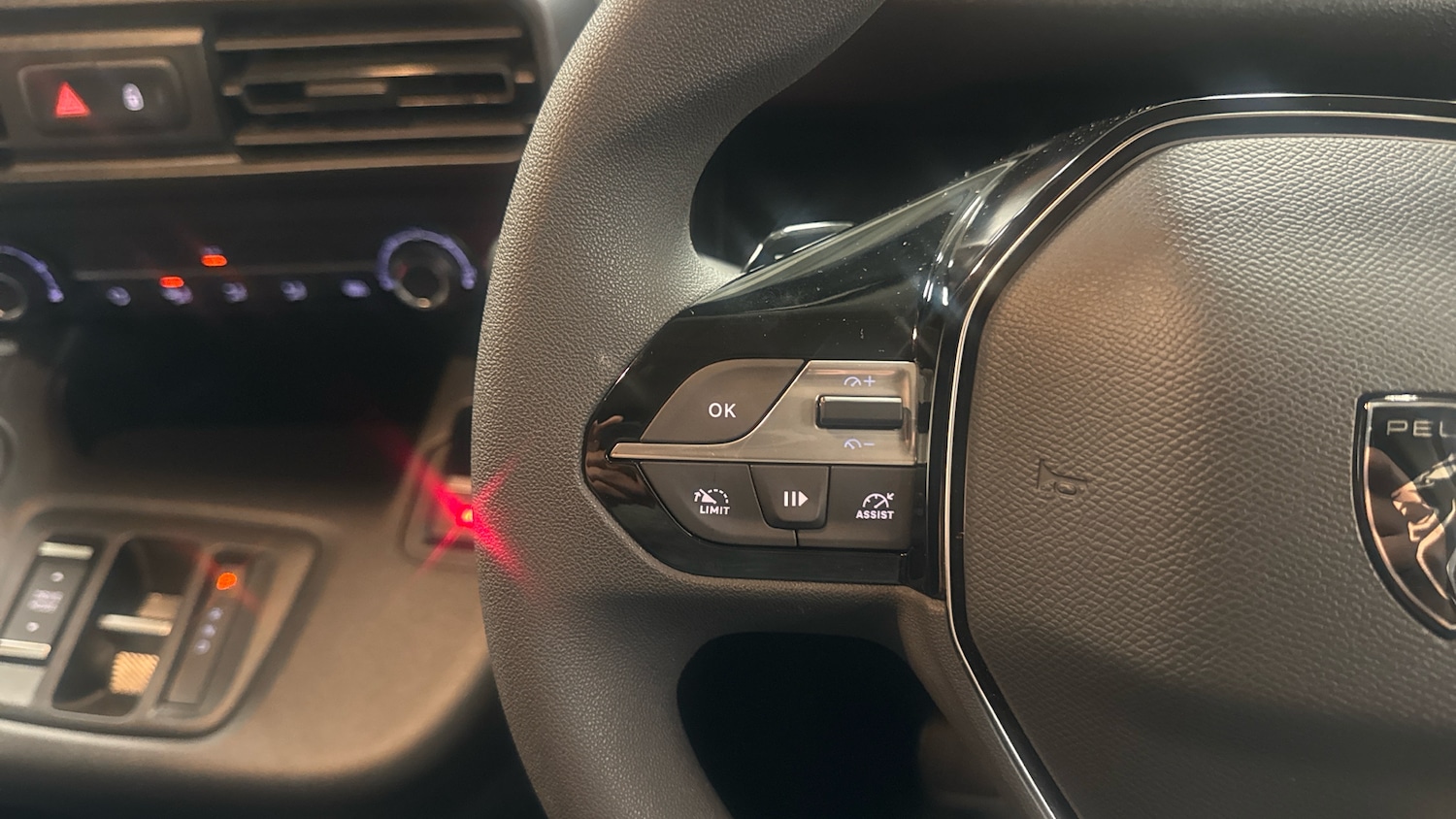 Used Peugeot Partner 2025 for sale - 76803283: Photo 23