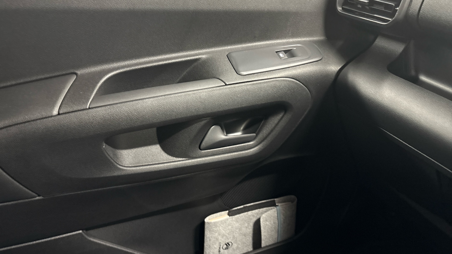 Used Citroen Berlingo 2023 for sale - 76856183: Photo 35