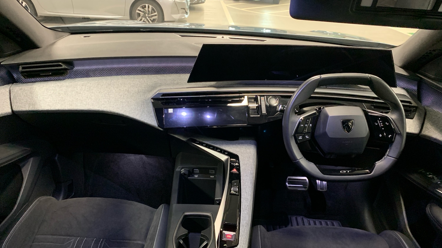 Used Peugeot 3008 2024 for sale - 76458448: Photo 4