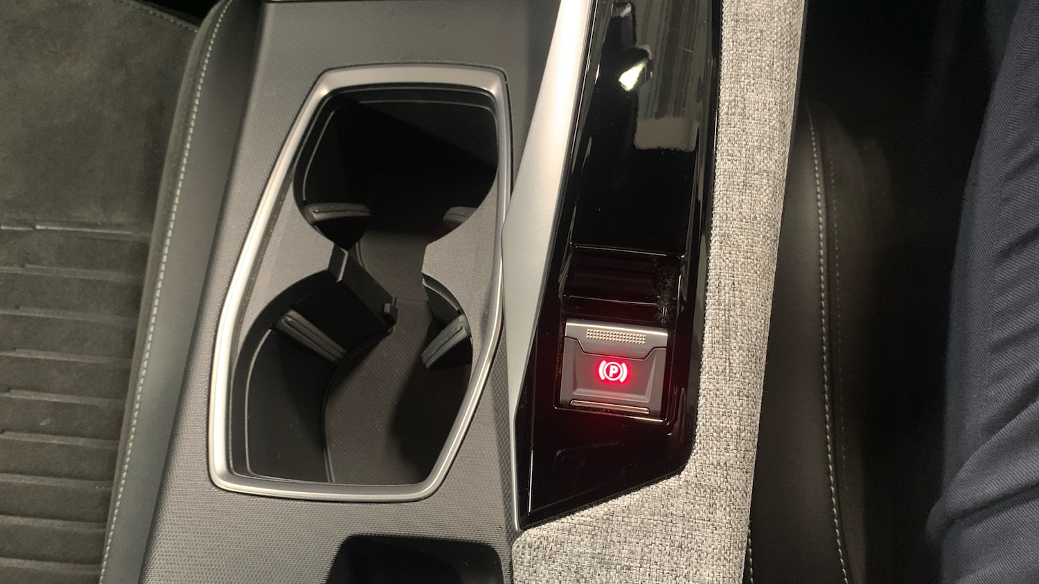 Used Peugeot 3008 2024 for sale - 77157208: Photo 22