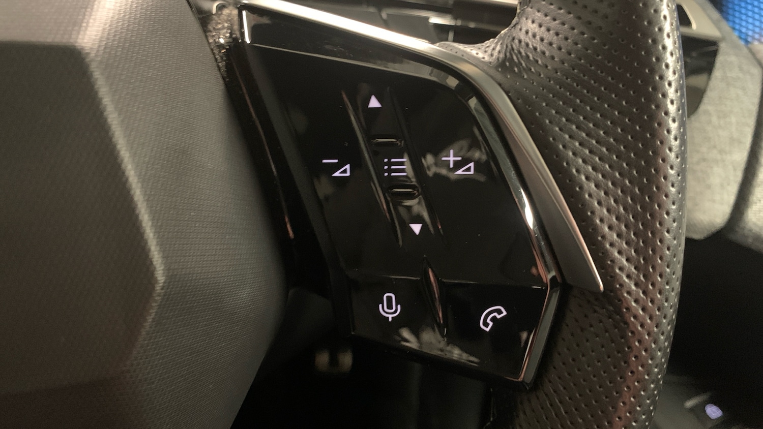 Used Peugeot 3008 2024 for sale - 77157208: Photo 25