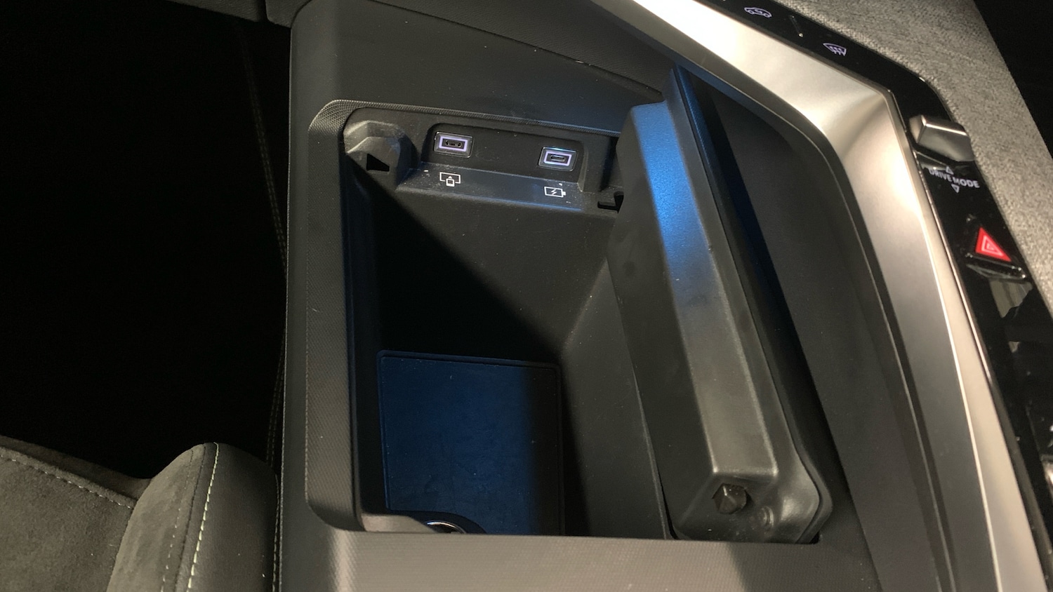 Used Peugeot 3008 2024 for sale - 77157208: Photo 41