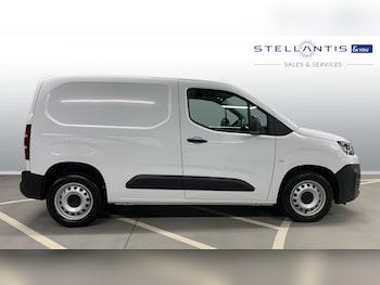 Used Citroen Berlingo 2023 for sale - 76856181: Photo