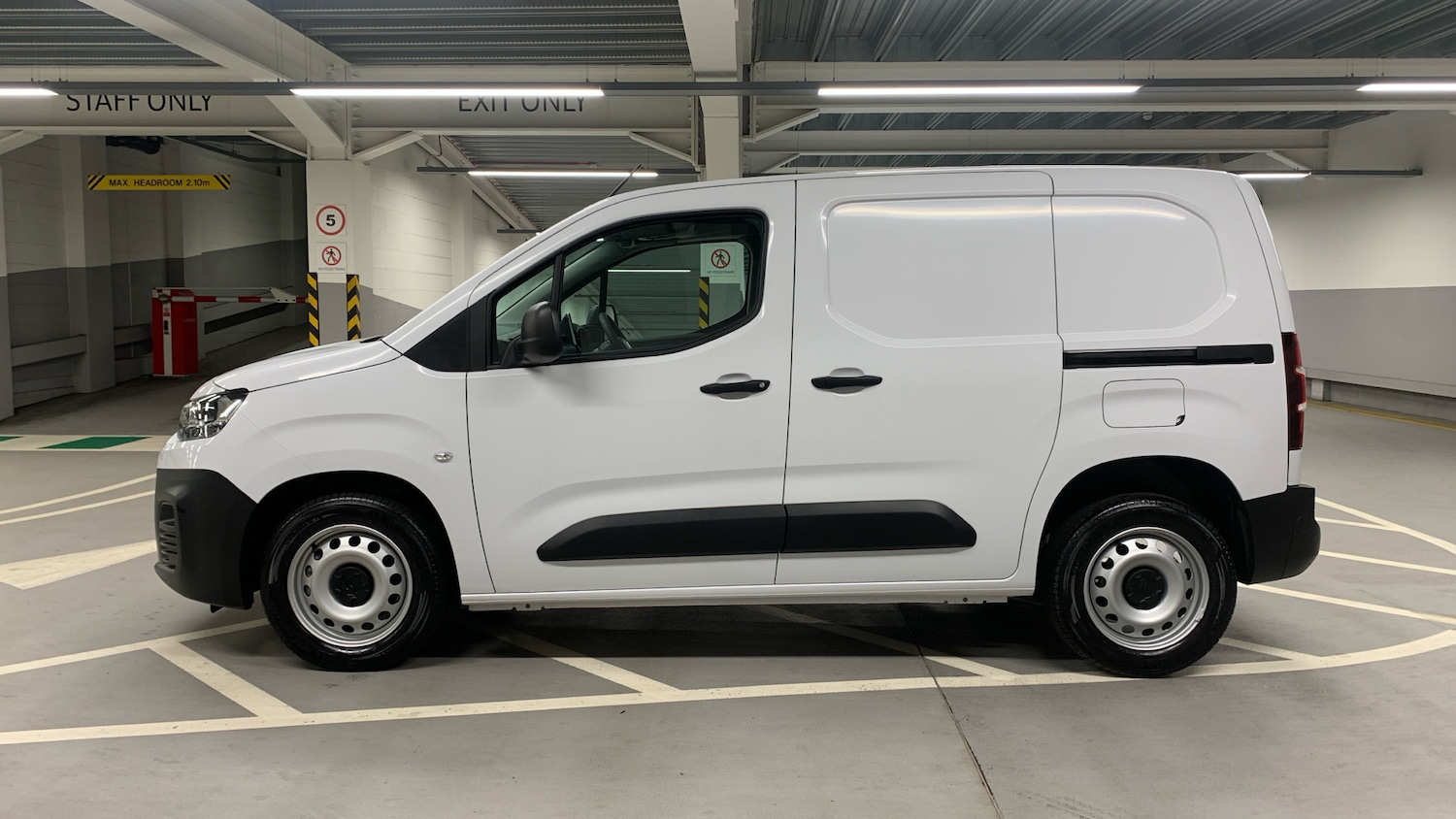 Used Citroen Berlingo 2023 for sale - 76856181: Photo 6