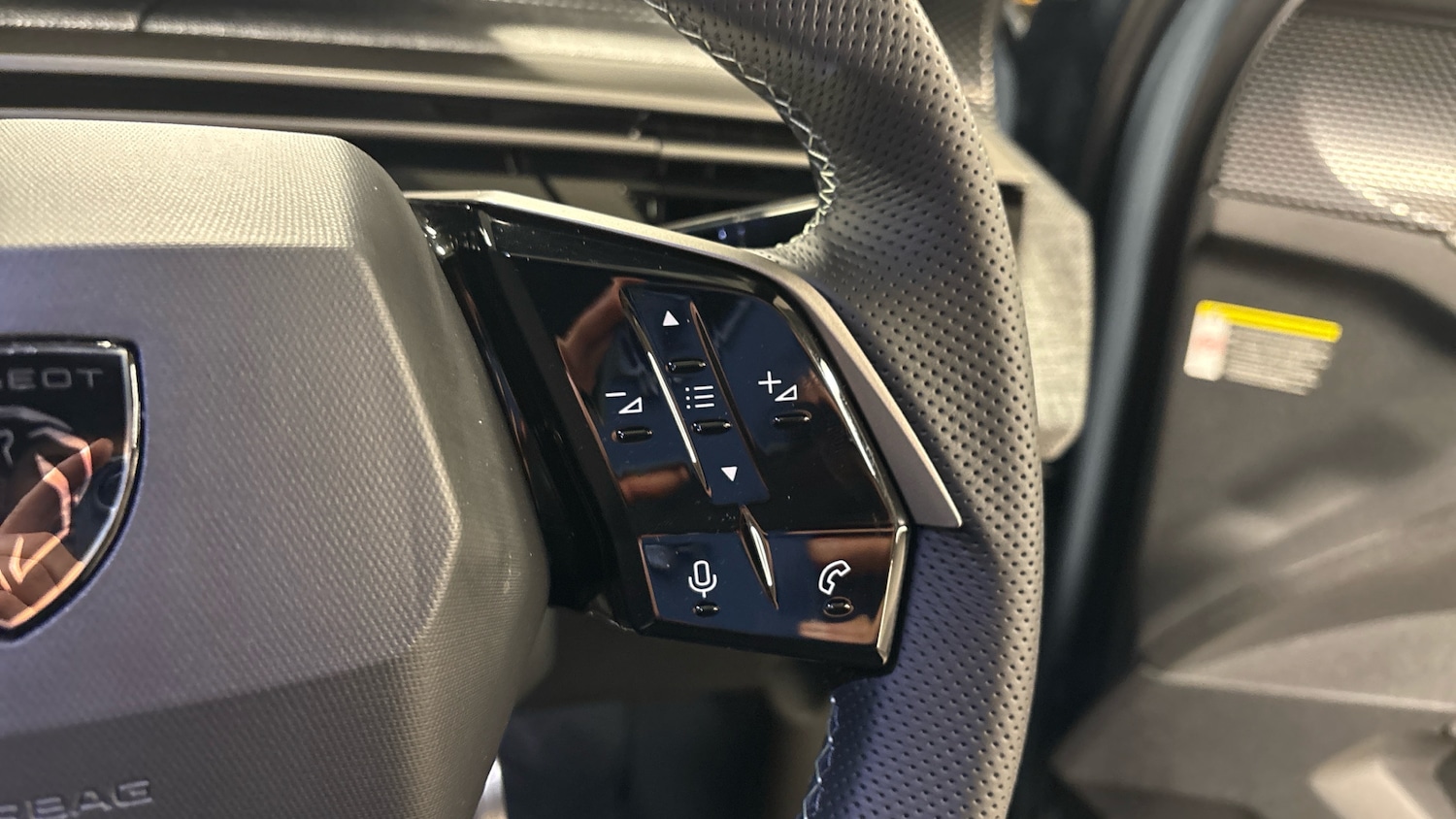 Used Peugeot 3008 2025 for sale - 77268692: Photo 25