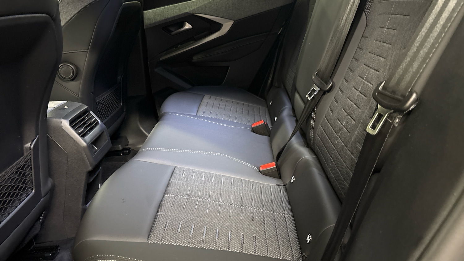 Used Peugeot 3008 2025 for sale - 77268692: Photo 34