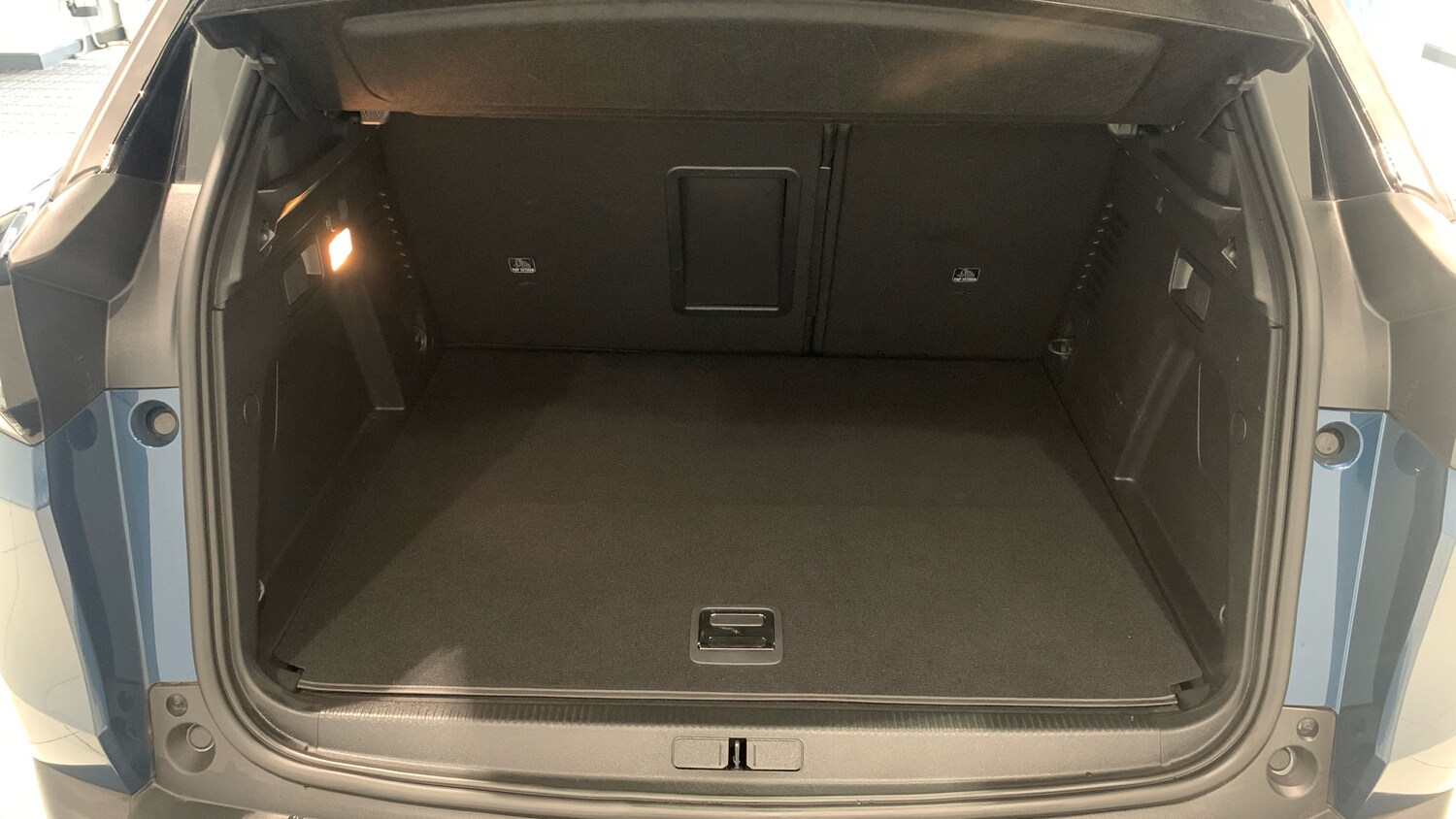 Used Peugeot 3008 2023 for sale - 76458425: Photo 19