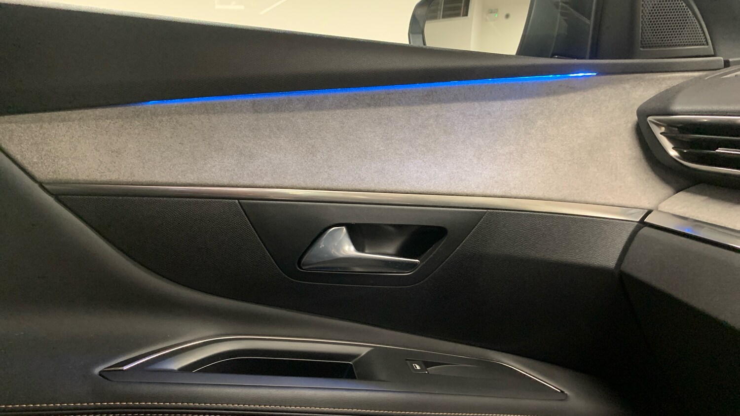 Used Peugeot 3008 2022 for sale - 75901317: Photo 41