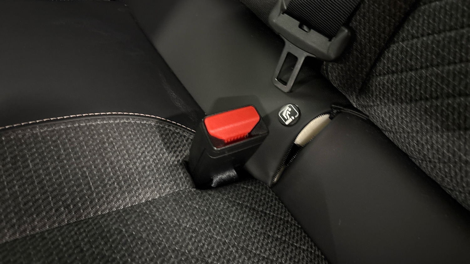 Used Peugeot 2008 2025 for sale - 76977295: Photo 34