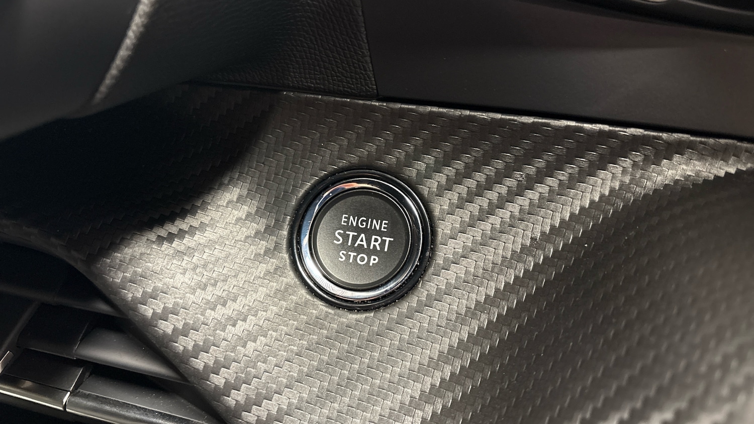 Used Peugeot 2008 2025 for sale - 76977295: Photo 39