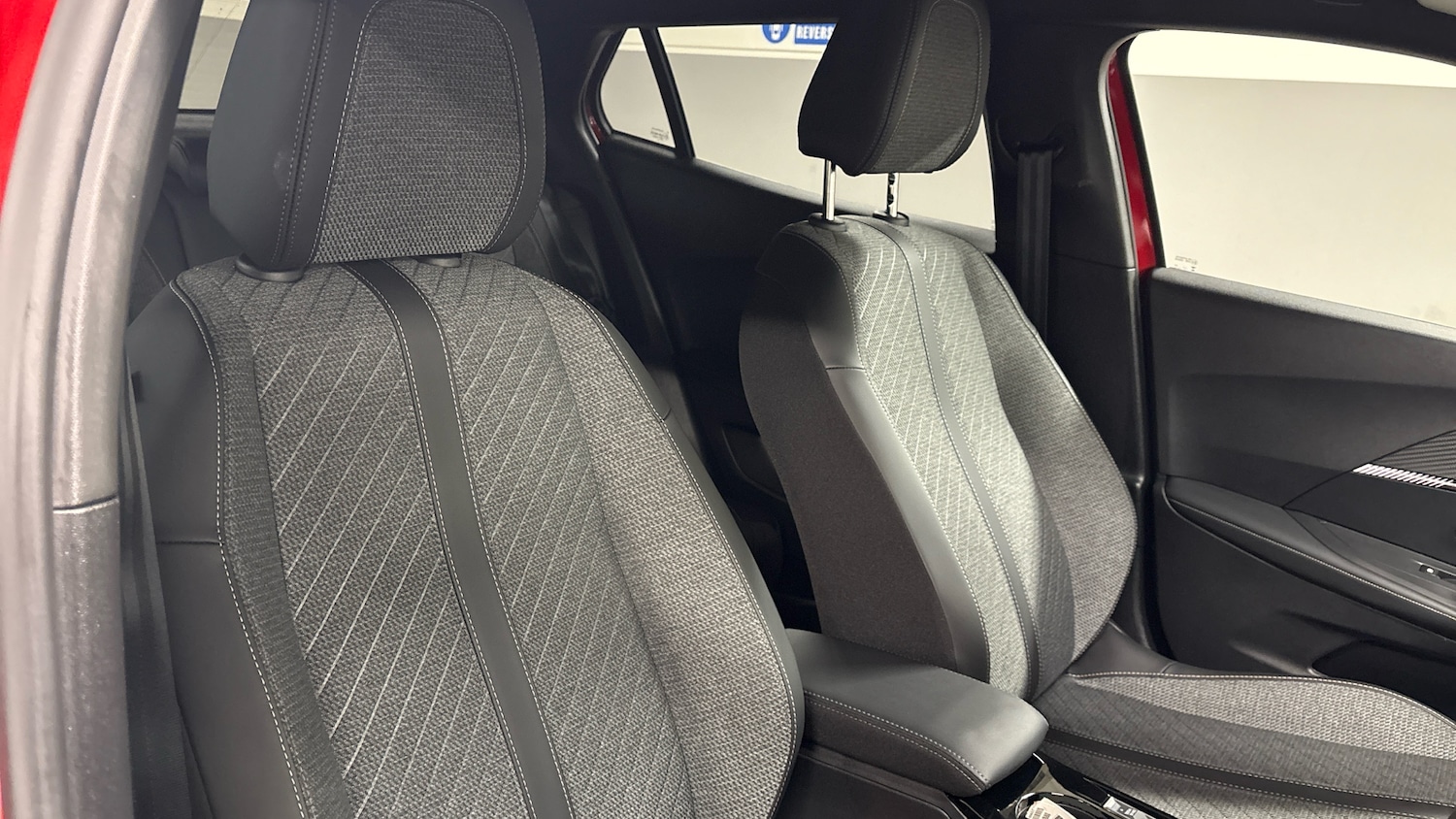 Used Peugeot 2008 2025 for sale - 76977295: Photo 41