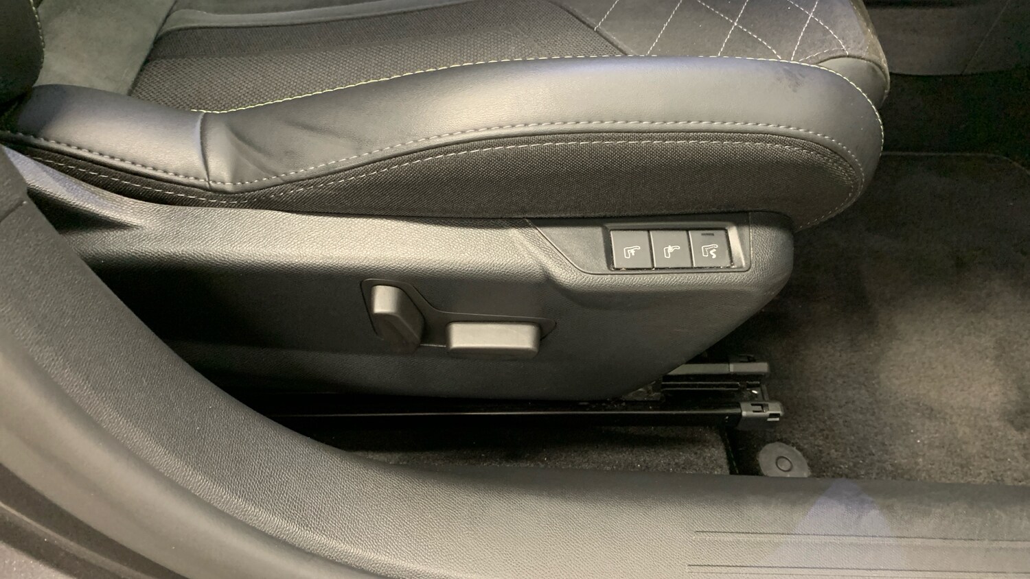 Used Peugeot 208 2023 for sale - 78021162: Photo 26