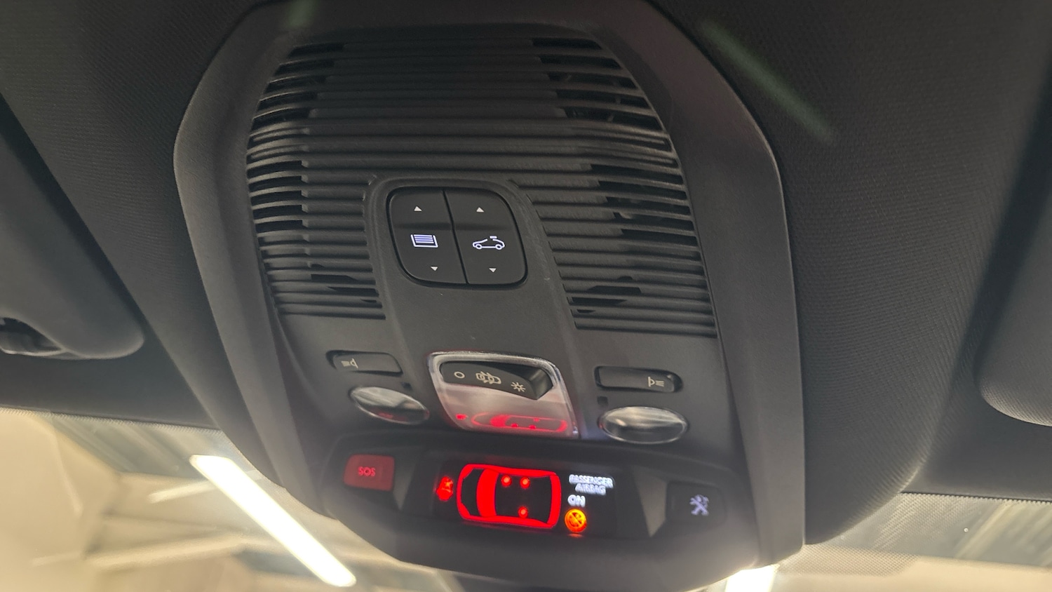 Used Peugeot 3008 2023 for sale - 76927447: Photo 40