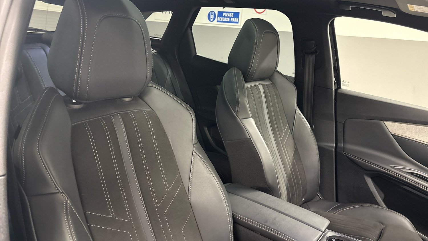 Used Peugeot 3008 2023 for sale - 76927447: Photo 43