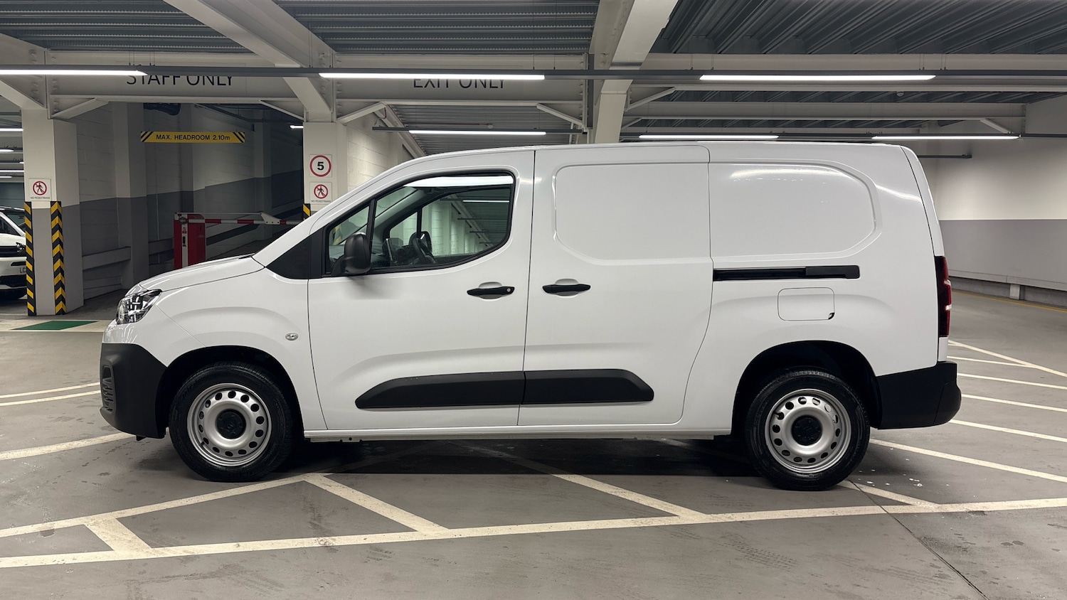 Used Citroen Berlingo 2023 for sale - 77254255: Photo 7