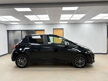 Used Toyota Yaris 2016 for sale - 77369982: Photo