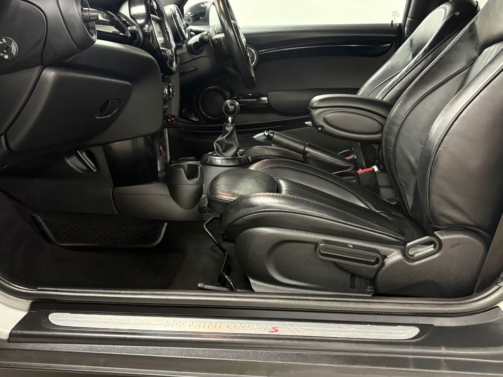 Used MINI Hatch 2017 for sale - 77936636: Photo 7