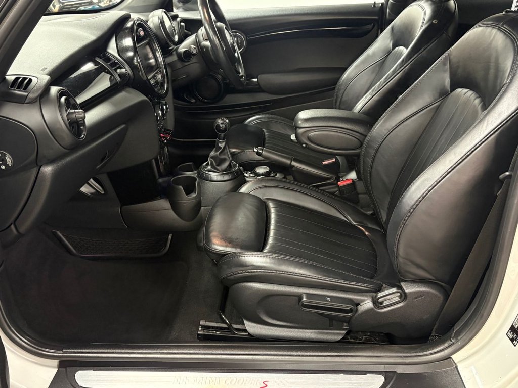 Used MINI Hatch 2017 for sale - 77936636: Photo 9