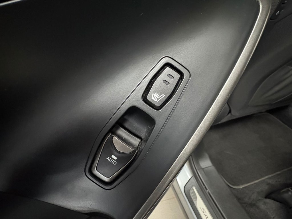 Used Hyundai Santa Fe 2018 for sale - 76582352: Photo 14