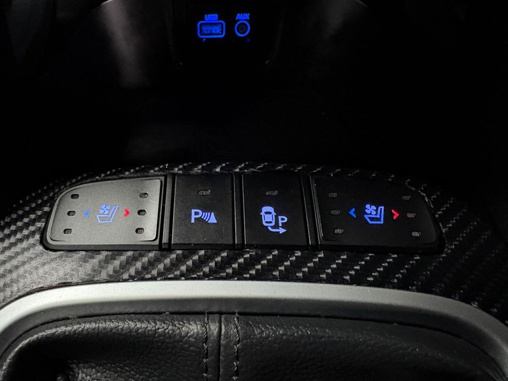 Used Hyundai Santa Fe 2018 for sale - 76582352: Photo 18