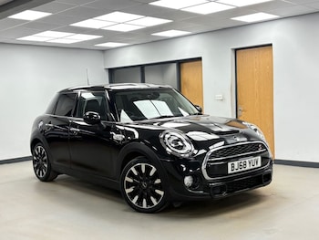 MINI Hatch feature image