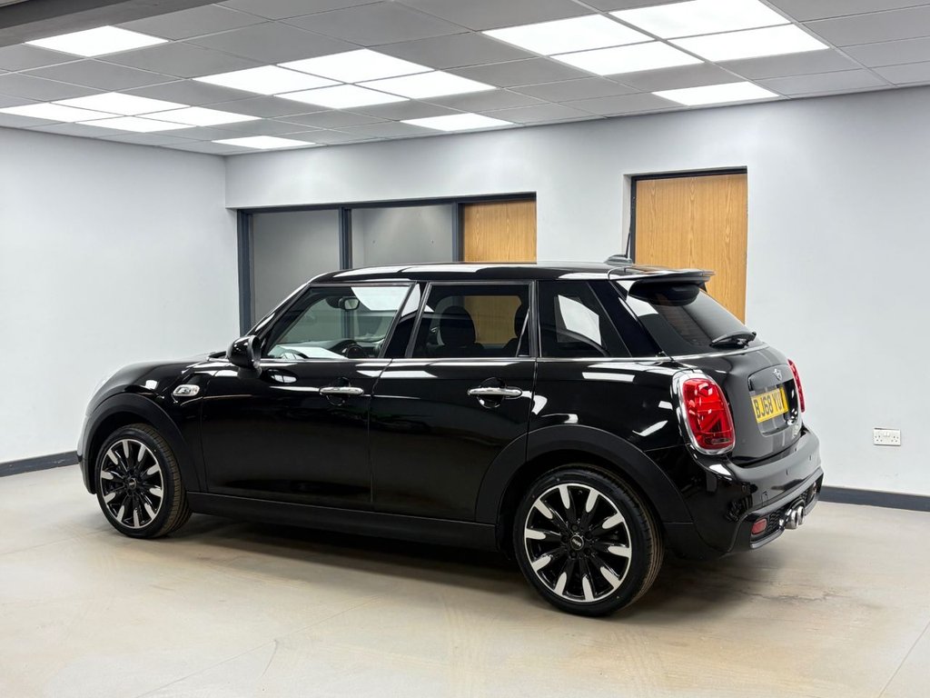 Used MINI Hatch 2018 for sale - 78056516: Photo 5