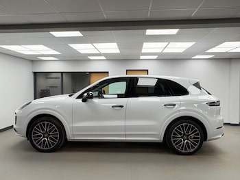Used Porsche Cayenne 2019 for sale - 78501217: Photo