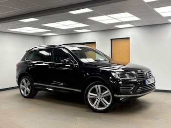 Used Volkswagen Touareg 2017 for sale - 78030528: Photo