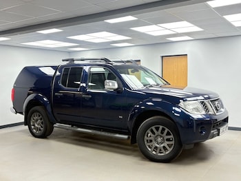 Used Nissan Navara 2013 for sale - 76304052: Photo