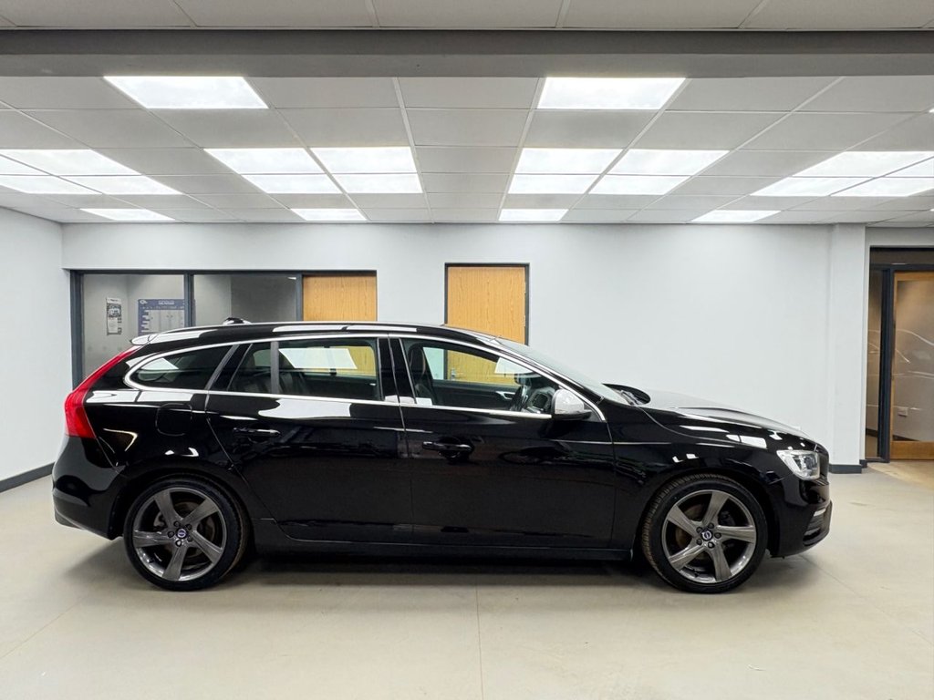 Used Volvo V60 2016 for sale - 76934711: Photo 3