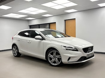 Used Volvo V40 2017 for sale - 78514541: Photo