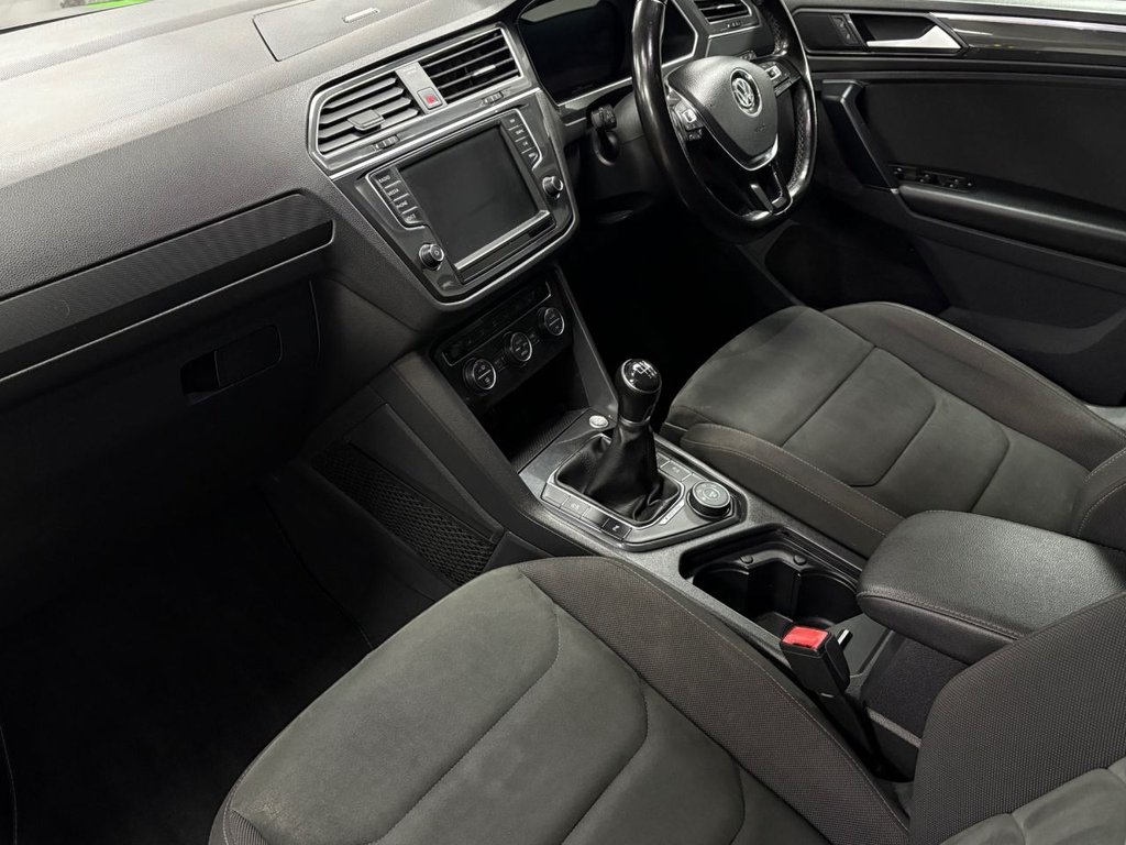 Used Volkswagen Tiguan 2016 for sale - 76642571: Photo 10