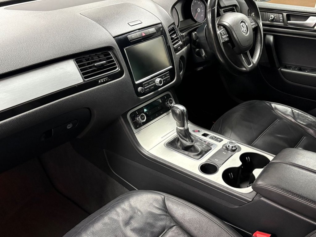 Used Volkswagen Touareg 2013 for sale - 77122244: Photo 10