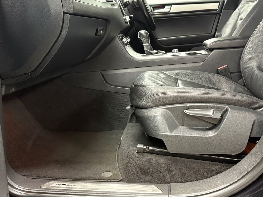 Used Volkswagen Touareg 2013 for sale - 77122244: Photo 7