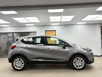 Used Renault Captur 2017 for sale - 76039837: Photo