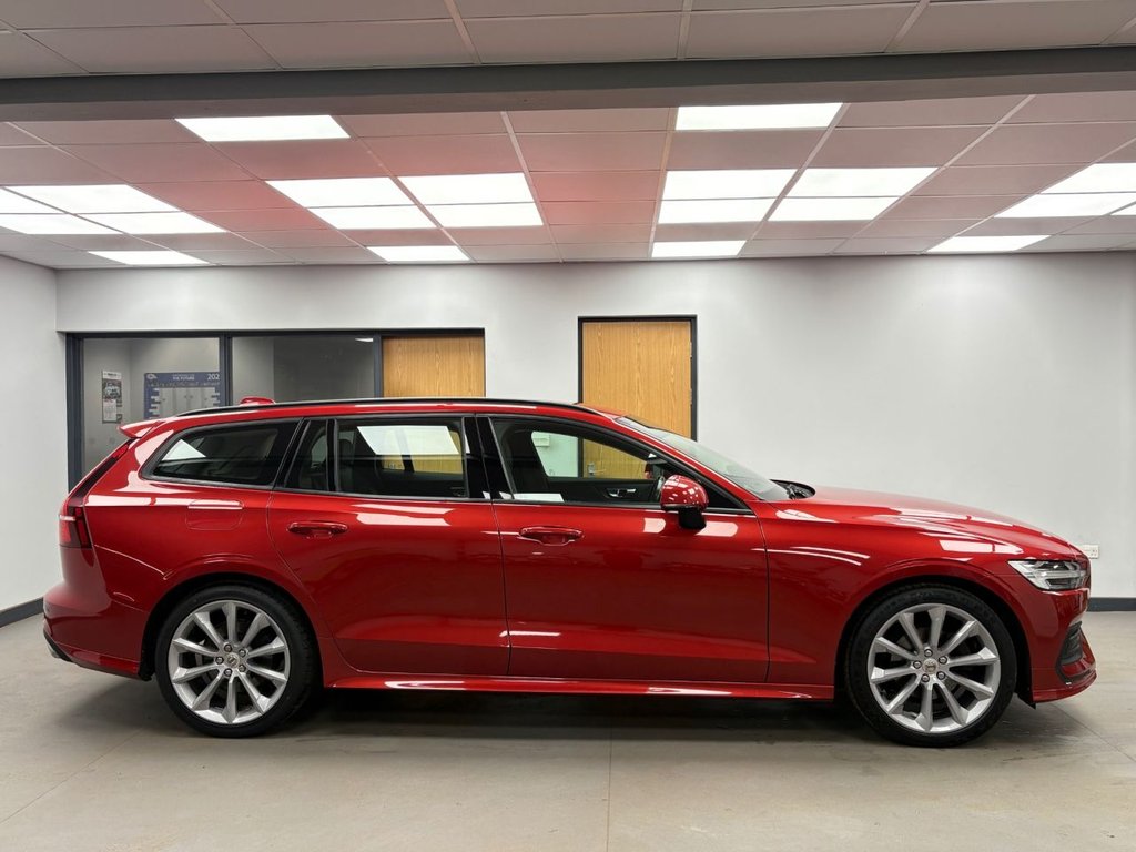 Used Volvo V60 2018 for sale - 76535822: Photo 3