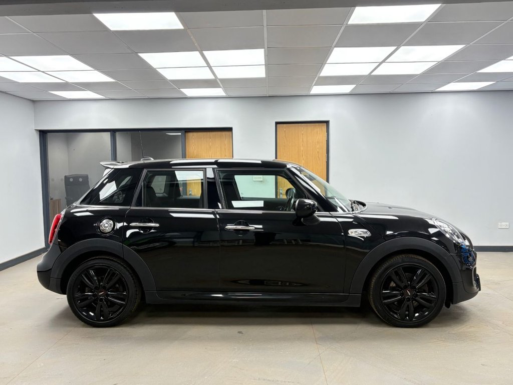 Used MINI Hatch 2019 for sale - 77394568: Photo 3