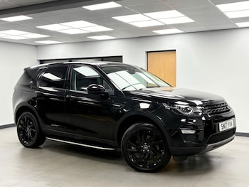 Used Land Rover Discovery Sport 2017 for sale - 76147725: Photo