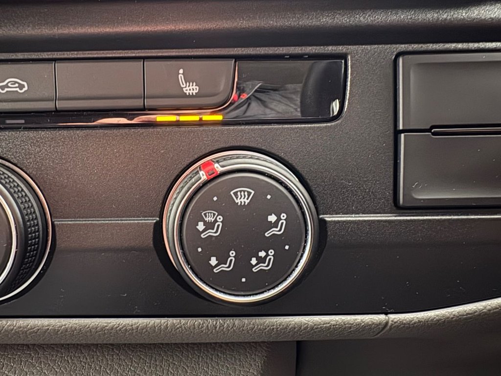 Used Volkswagen Transporter 2024 for sale - 77463999: Photo 13