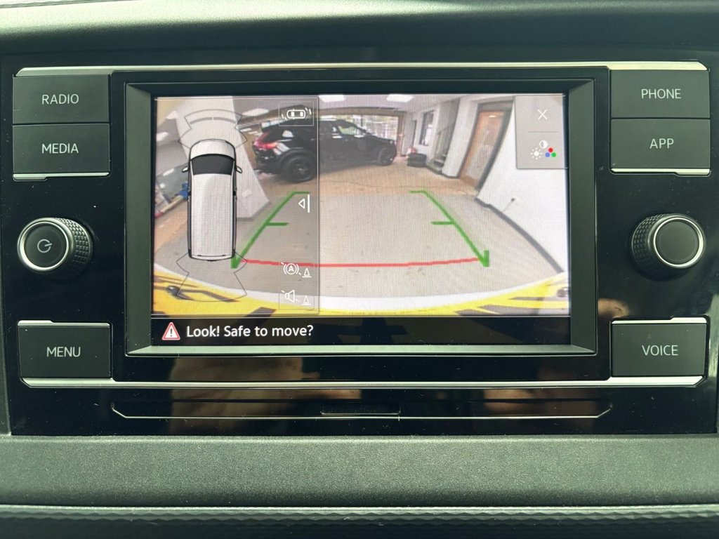 Used Volkswagen Transporter 2024 for sale - 77463999: Photo 14