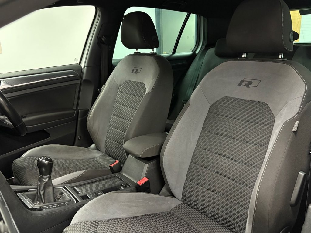 Used Volkswagen Golf 2017 for sale - 76841235: Photo 9