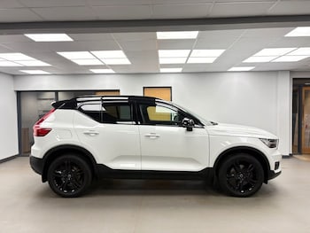 Used Volvo XC40 2019 for sale - 79032359: Photo
