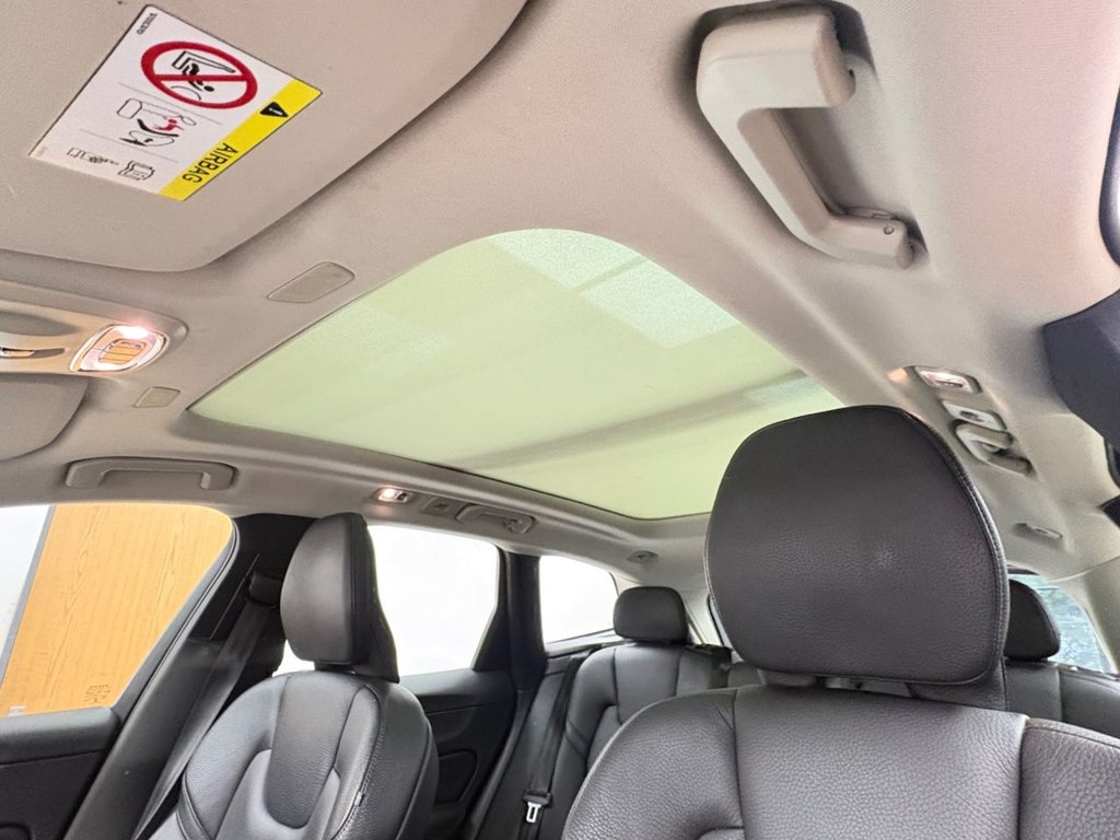 Used Volvo XC60 2018 for sale - 77703722: Photo 12