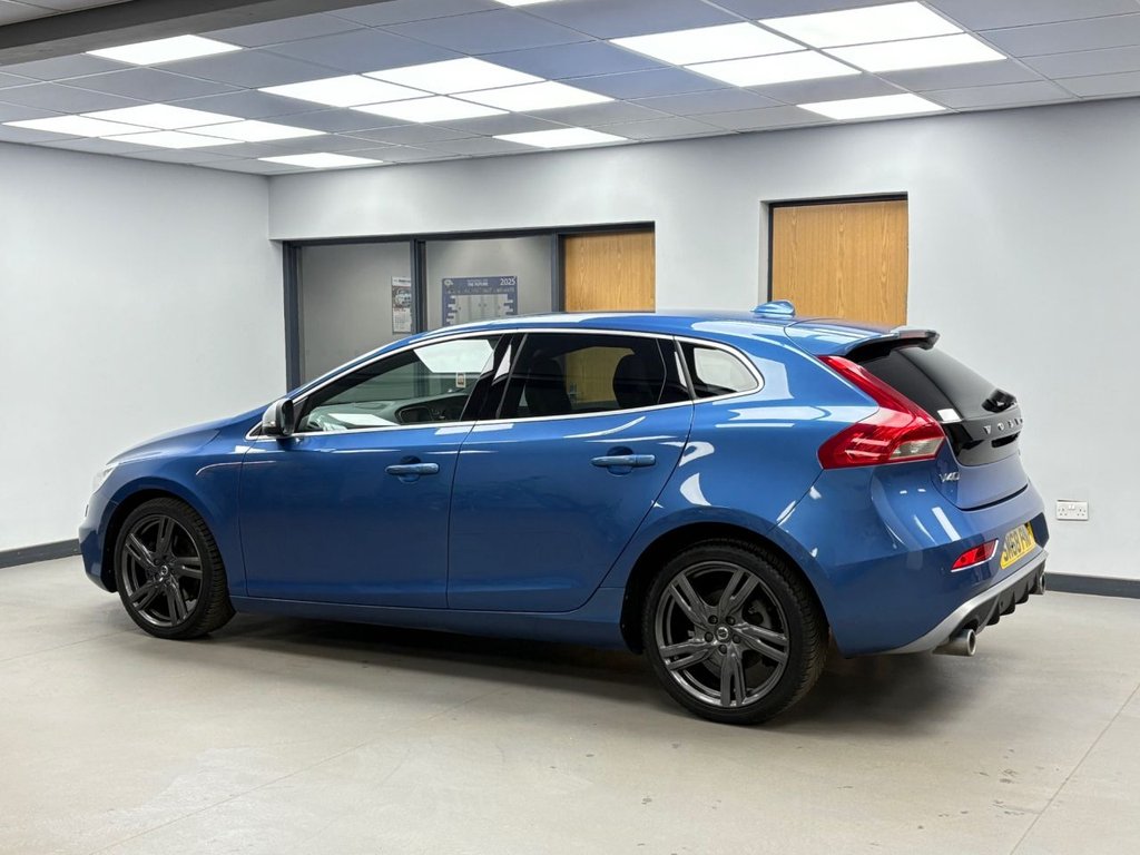 Used Volvo V40 2018 for sale - 76547131: Photo 5